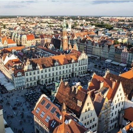 Klimatyczny Apartament Przy Rynku Wrocław Buitenkant foto