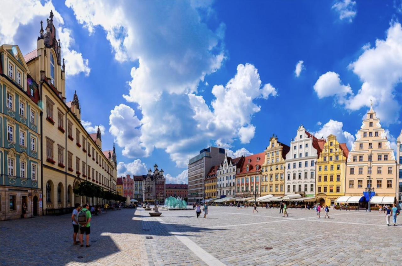 Klimatyczny Apartament Przy Rynku Wrocław Buitenkant foto
