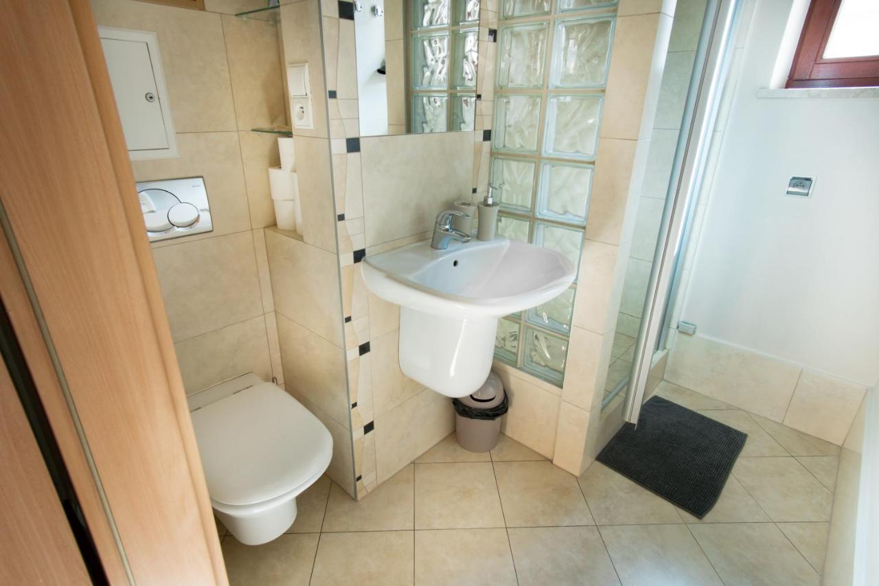 Klimatyczny Apartament Przy Rynku Wrocław Buitenkant foto