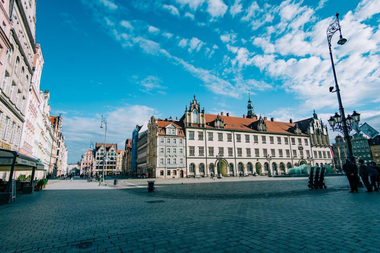 Klimatyczny Apartament Przy Rynku Wrocław Buitenkant foto