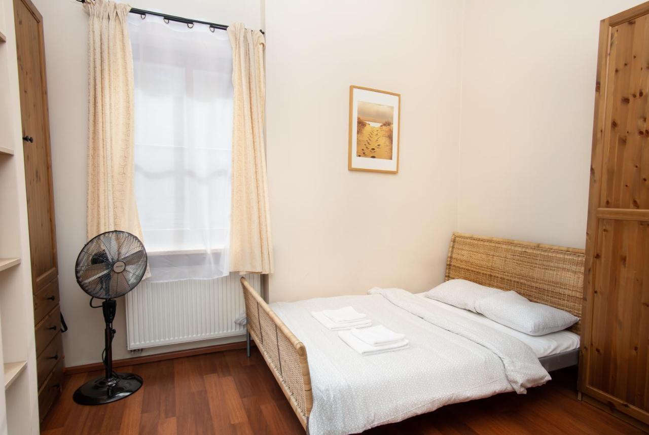 Klimatyczny Apartament Przy Rynku Wrocław Buitenkant foto